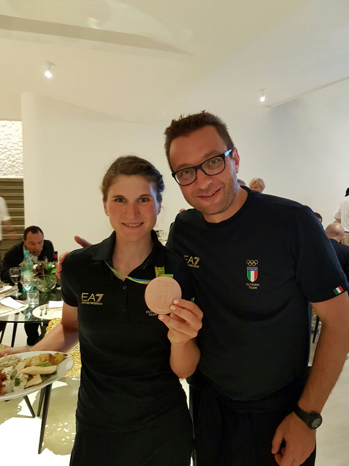 Lazzari con elisa longo borghini bronzo nel ciclismo 